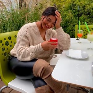 Meet your Posher, Kenia